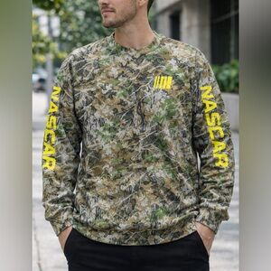 Tillys x NASCAR Camo Fleece Crewneck Sweatshirt men’s size 2X